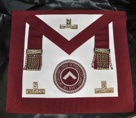 Craft Provincial Grand Stewards Lodge Officers Apron [Leather] & Badge - Maroon